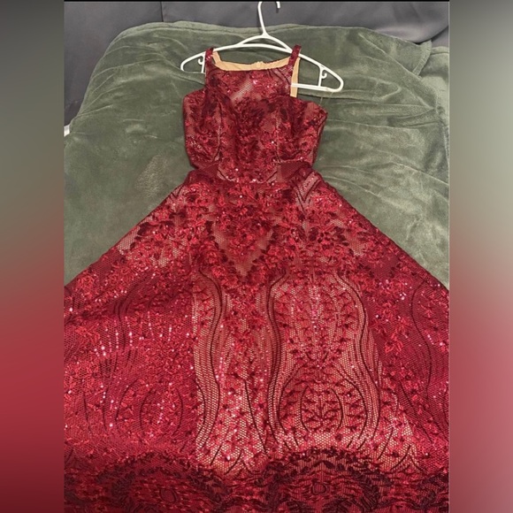 Event dress/prom - Picture 5 of 7